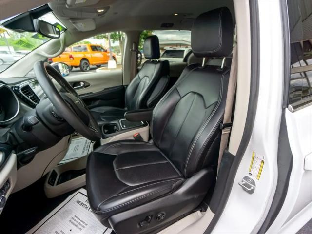 used 2023 Chrysler Pacifica car, priced at $24,944