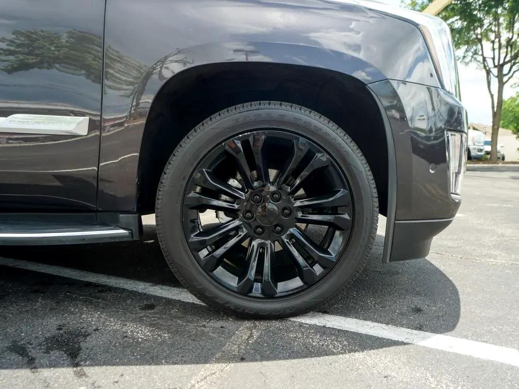 used 2017 Cadillac Escalade car, priced at $29,944