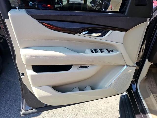 used 2017 Cadillac Escalade car, priced at $30,664