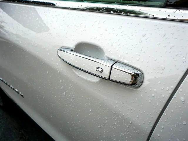 used 2023 Chevrolet Equinox car, priced at $27,844