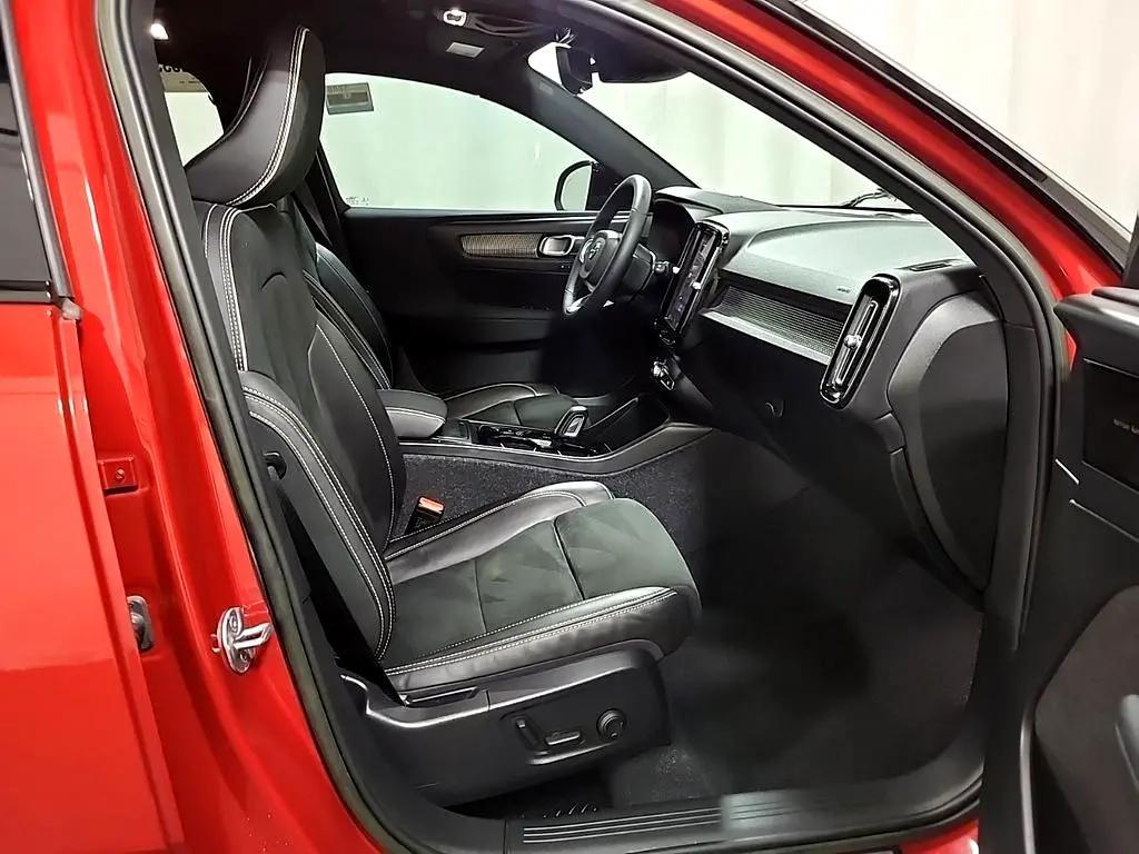used 2022 Volvo XC40 car, priced at $36,844