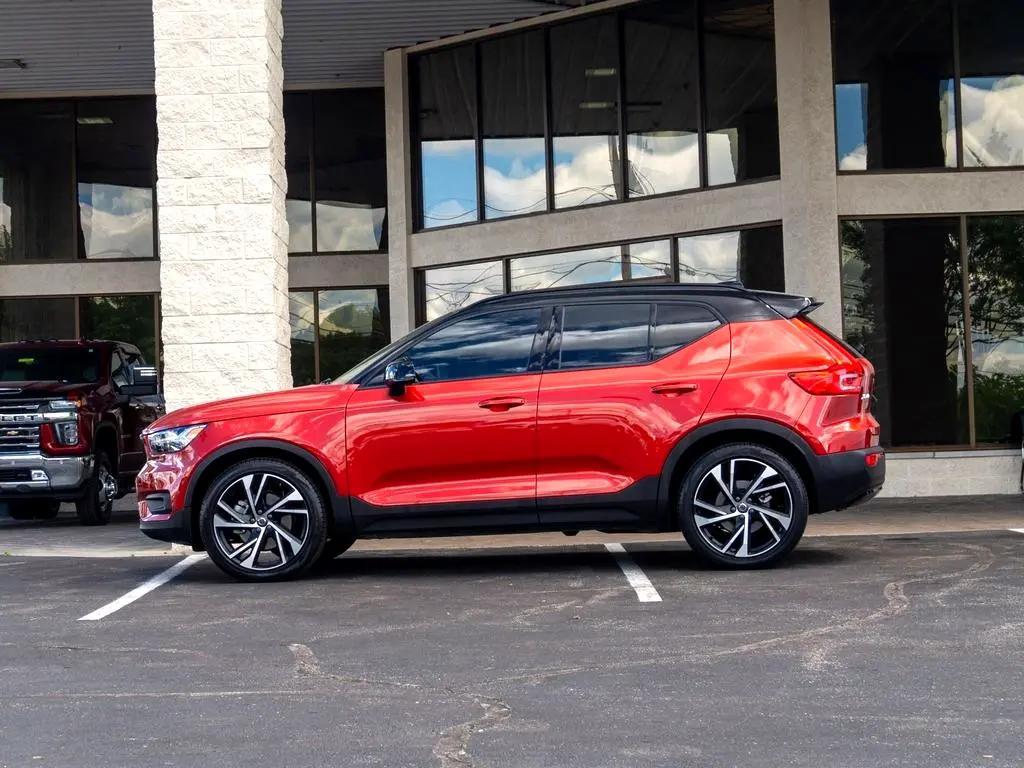 used 2022 Volvo XC40 car, priced at $34,944