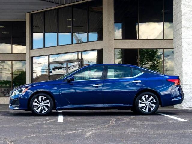 used 2023 Nissan Altima car, priced at $19,244