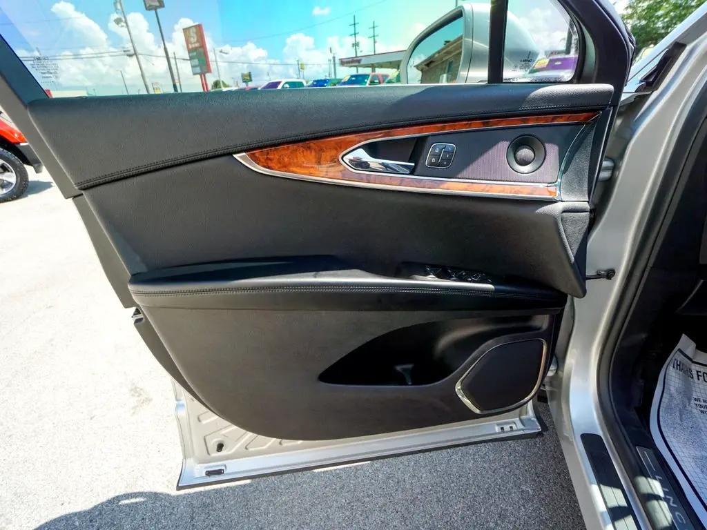 used 2019 Lincoln Nautilus car, priced at $26,944