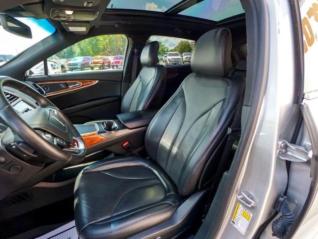 used 2019 Lincoln Nautilus car, priced at $26,944