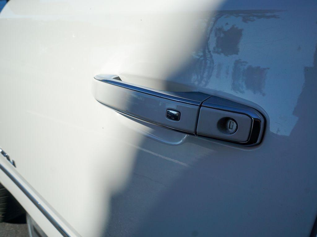 used 2017 GMC Yukon car, priced at $29,944