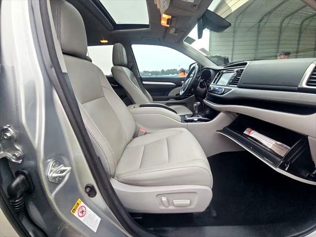 used 2017 Toyota Highlander car, priced at $25,244