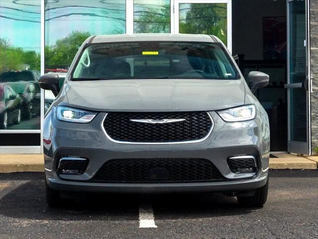 used 2023 Chrysler Pacifica car, priced at $26,344