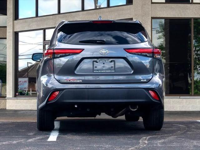 used 2022 Toyota Highlander car, priced at $36,644