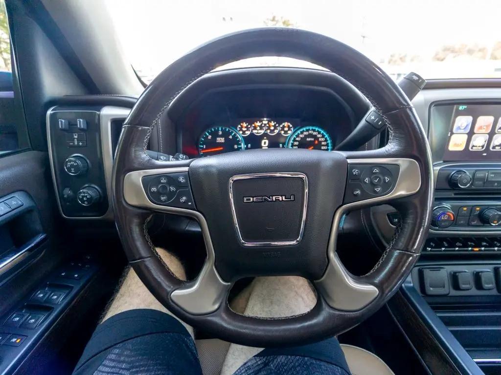 used 2018 GMC Sierra 1500 car, priced at $32,444