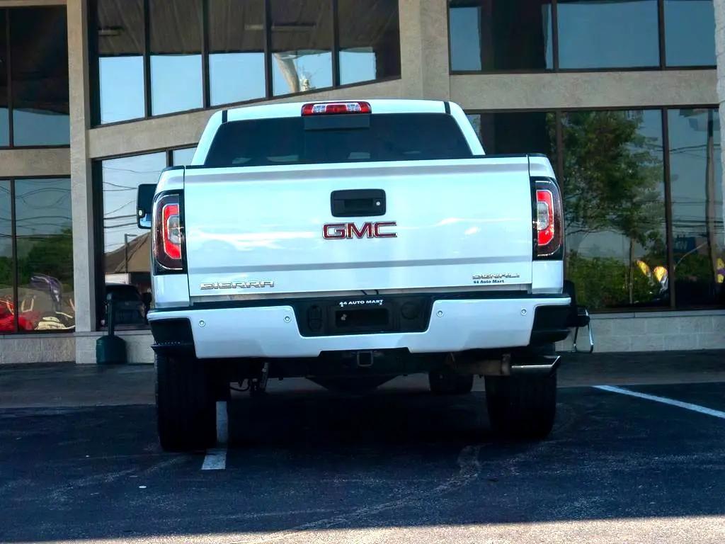 used 2018 GMC Sierra 1500 car, priced at $32,444