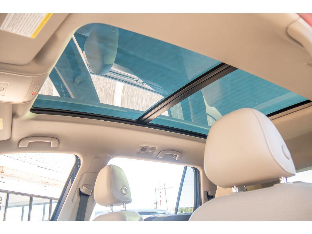 used 2021 Volkswagen Atlas car, priced at $21,995