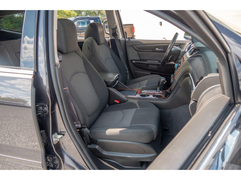 used 2014 Chevrolet Traverse car, priced at $7,995