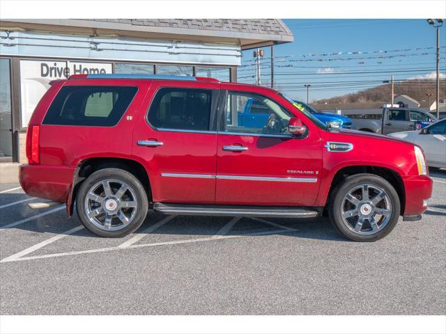 used 2009 Cadillac Escalade Hybrid car, priced at $13,995