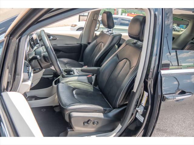 used 2017 Chrysler Pacifica car, priced at $14,995