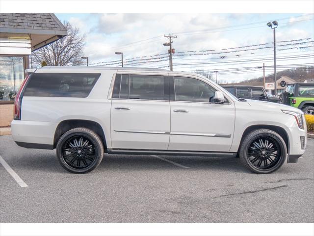 used 2019 Cadillac Escalade ESV car, priced at $33,995