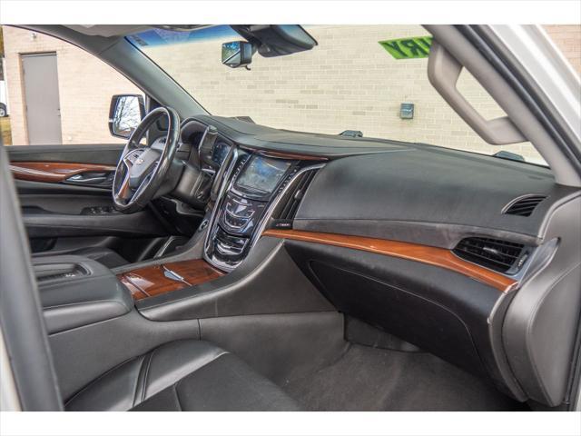 used 2019 Cadillac Escalade ESV car, priced at $33,995