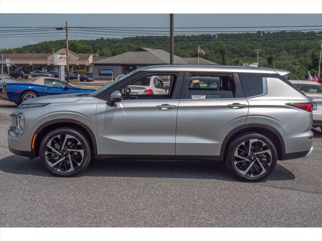 used 2023 Mitsubishi Outlander car, priced at $26,995