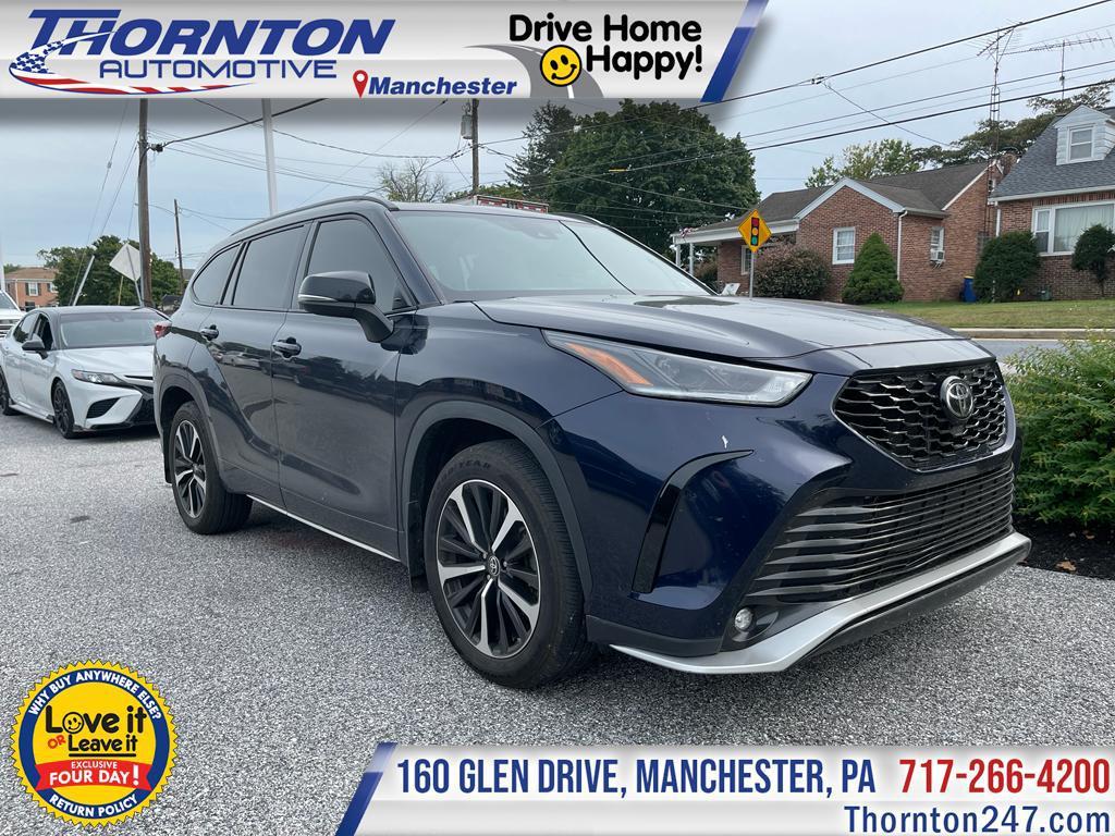 used 2022 Toyota Highlander car, priced at $35,995
