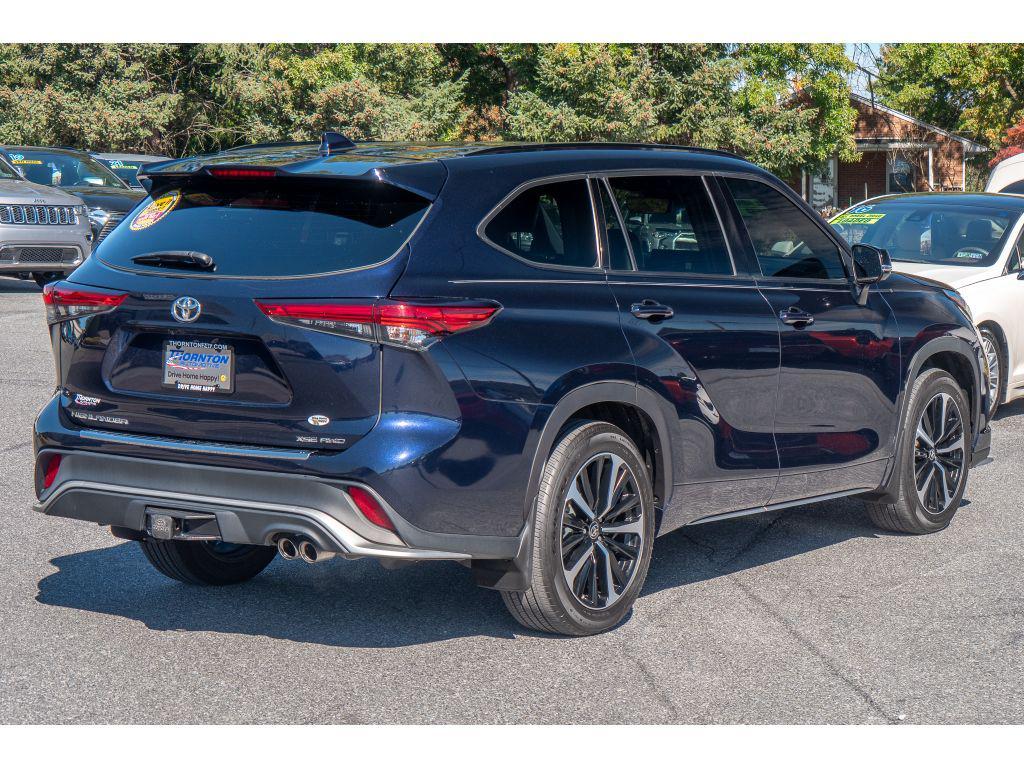 used 2022 Toyota Highlander car, priced at $33,995