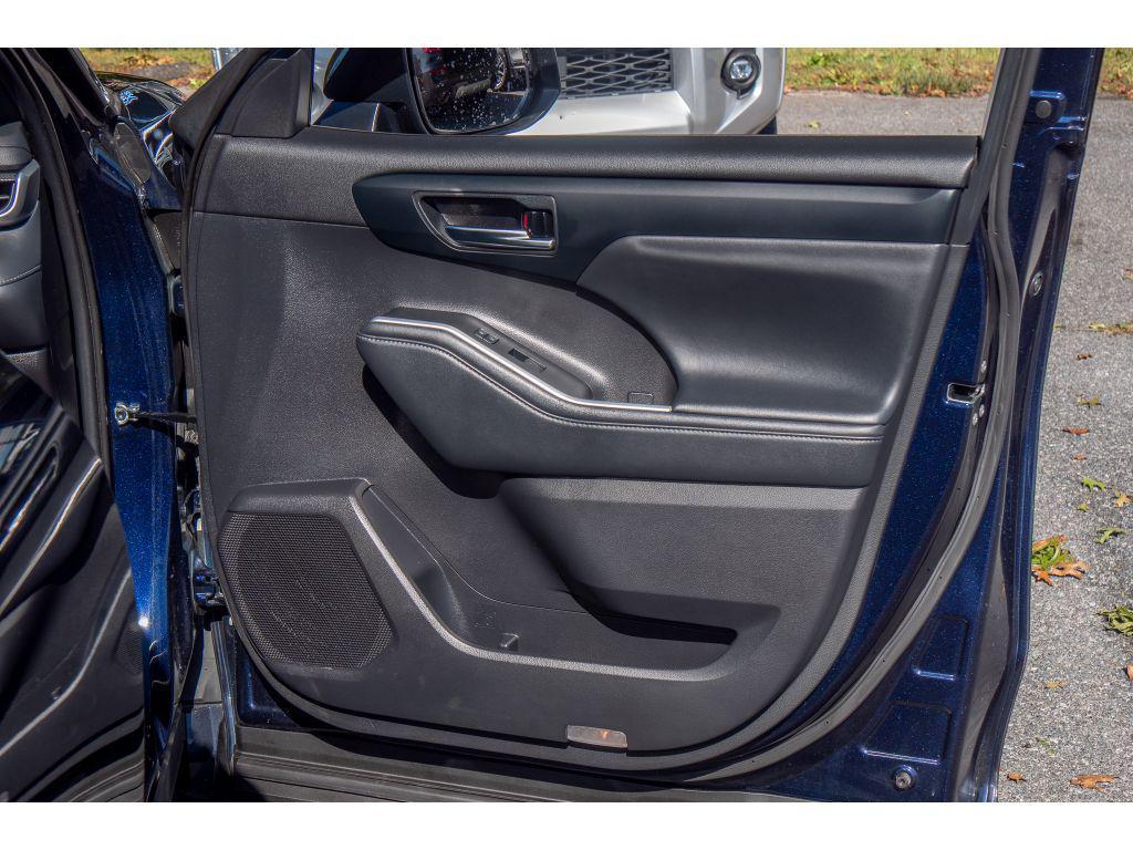 used 2022 Toyota Highlander car, priced at $33,995