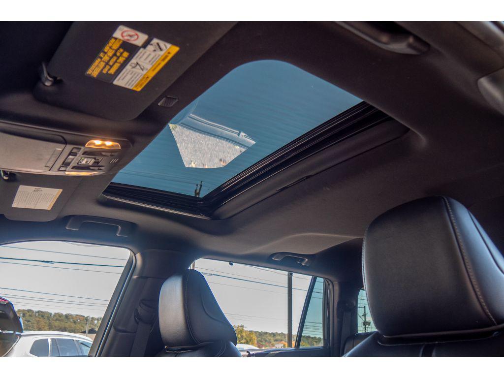 used 2022 Toyota Highlander car, priced at $33,995