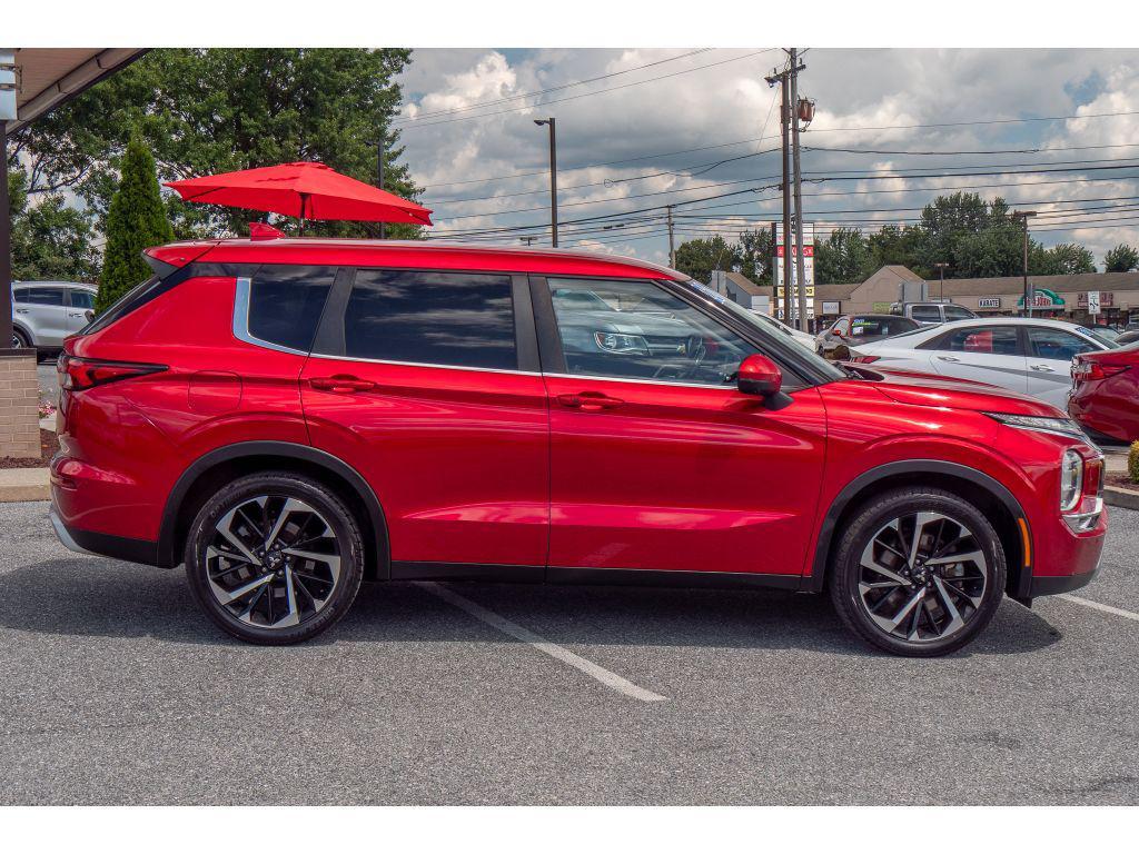 used 2022 Mitsubishi Outlander car, priced at $22,995