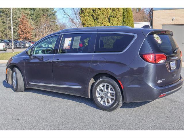 used 2020 Chrysler Pacifica car, priced at $18,995