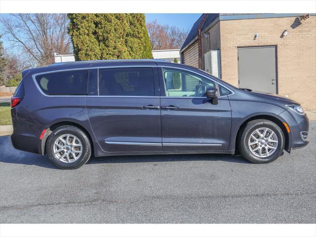 used 2020 Chrysler Pacifica car, priced at $18,995