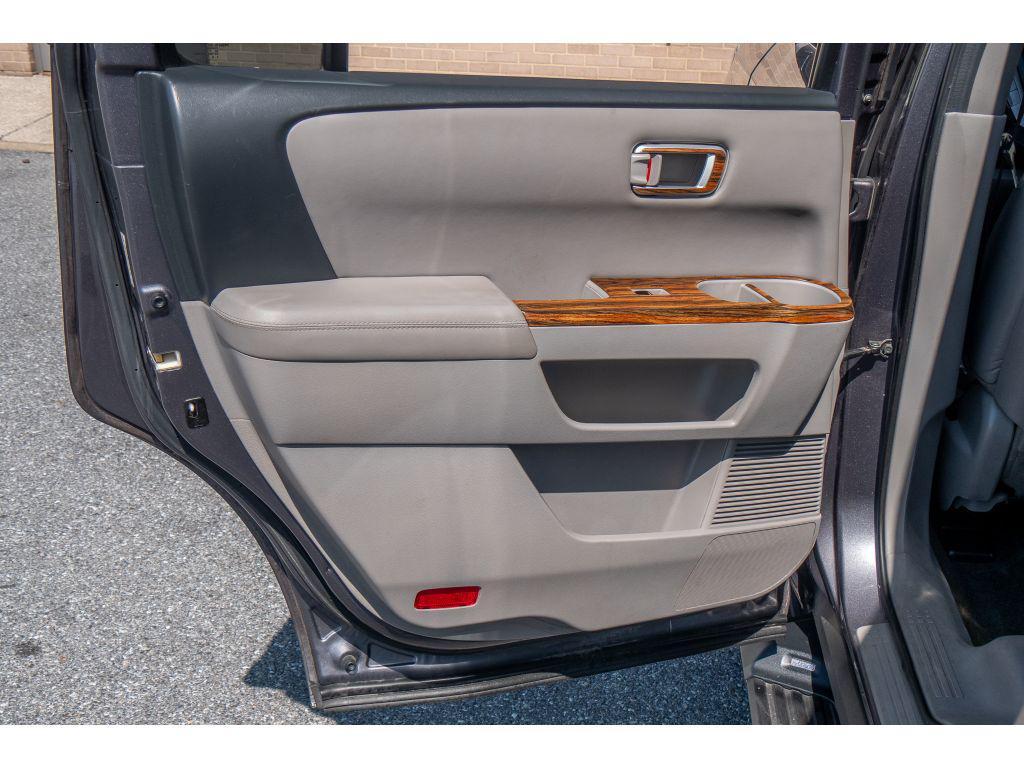 used 2014 Honda Pilot car, priced at $16,995