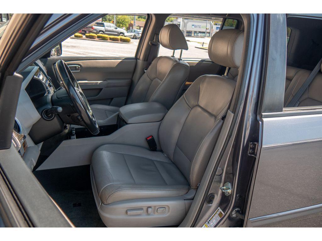 used 2014 Honda Pilot car, priced at $16,995
