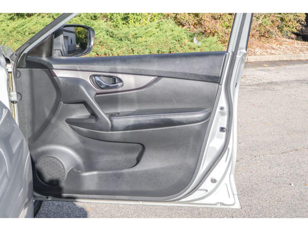 used 2015 Nissan Rogue car, priced at $12,995