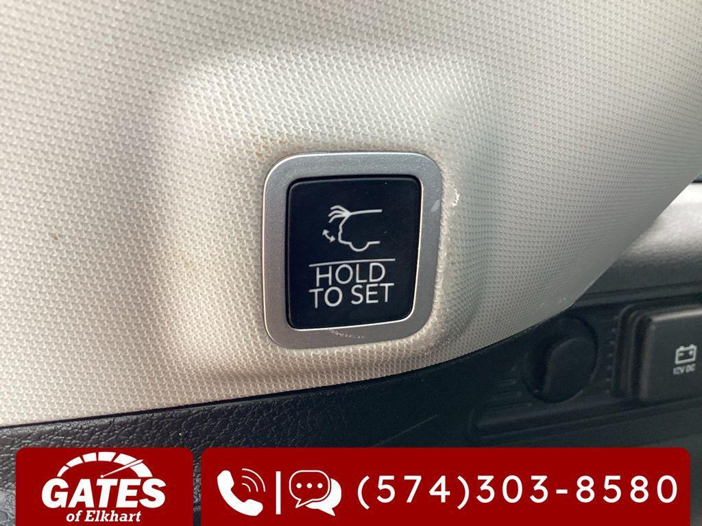 used 2022 Jeep Grand Cherokee car, priced at $27,980