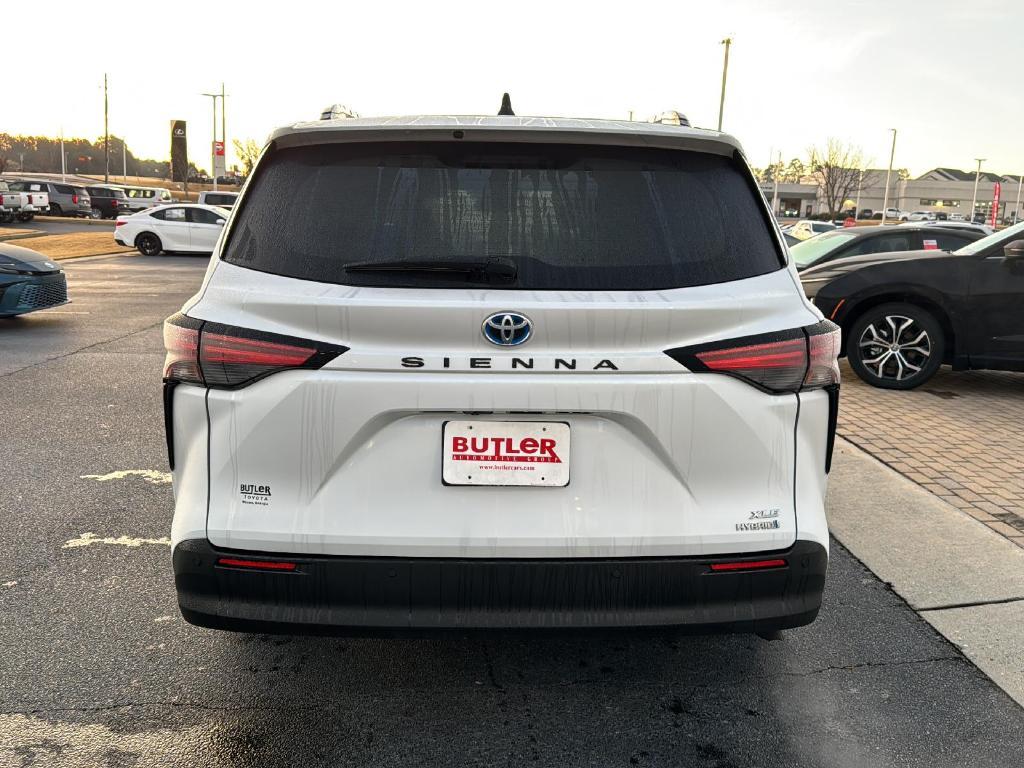 used 2022 Toyota Sienna car, priced at $39,999