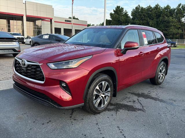 new 2025 Toyota Highlander car, priced at $46,484
