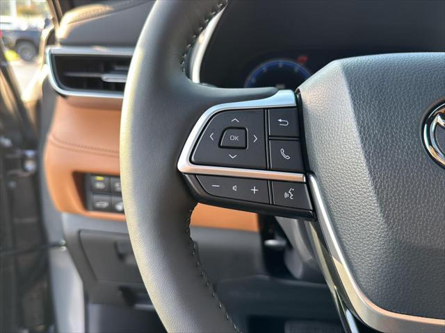 new 2025 Toyota Highlander car, priced at $53,477