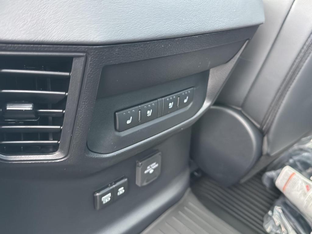 new 2025 Toyota Tundra Hybrid car, priced at $74,184