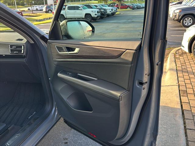used 2025 Volkswagen Atlas car, priced at $48,499