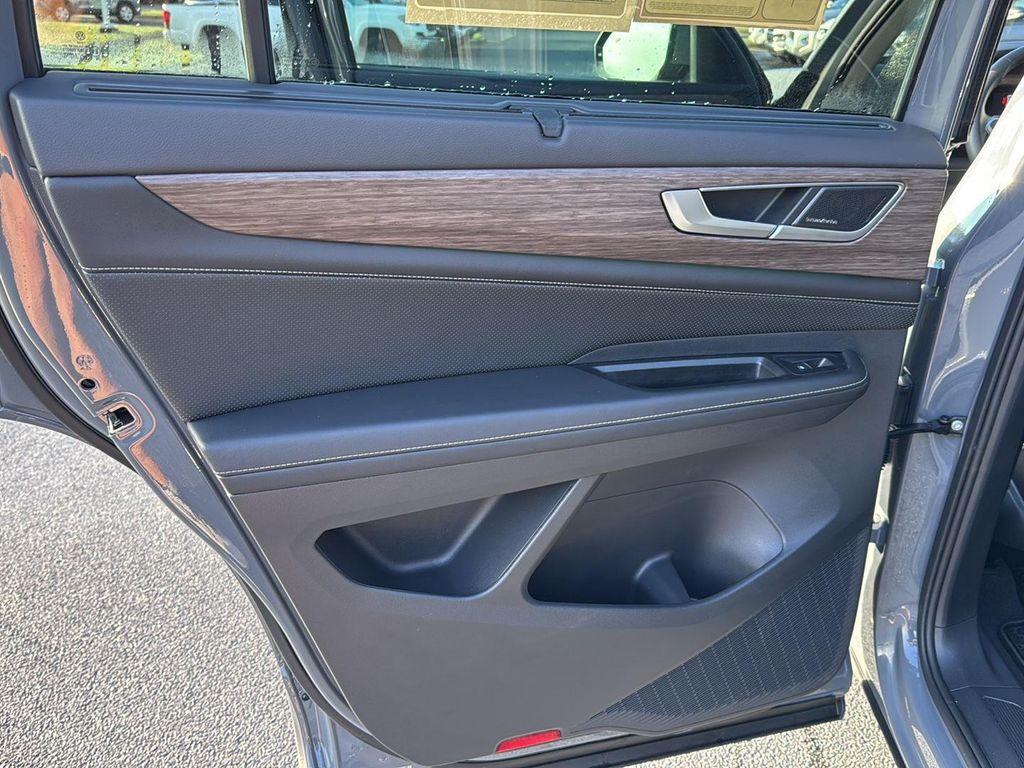 used 2025 Volkswagen Atlas car, priced at $45,700