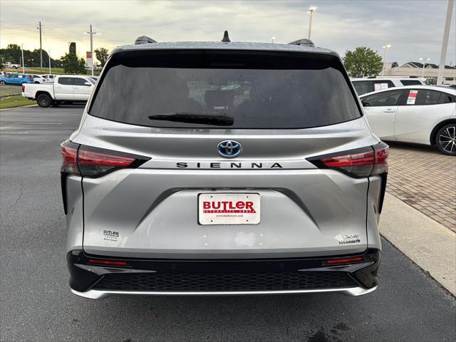 used 2022 Toyota Sienna car, priced at $45,958