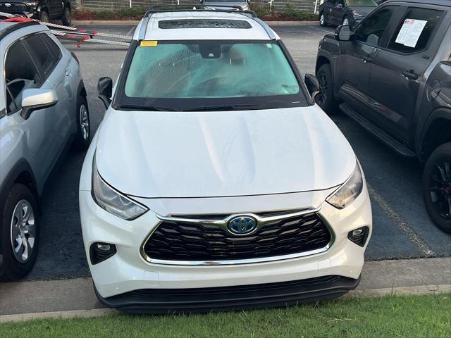 used 2023 Toyota Highlander Hybrid car, priced at $45,999