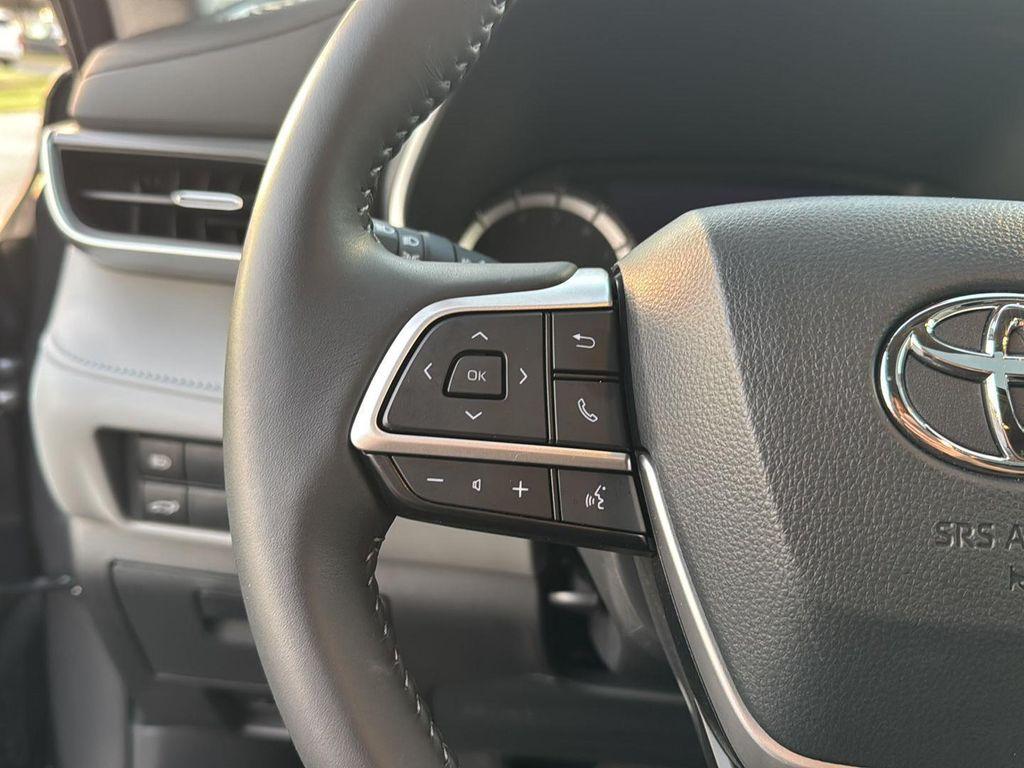used 2024 Toyota Highlander car, priced at $46,599