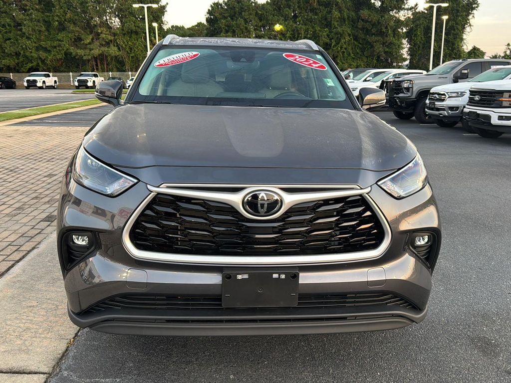 used 2024 Toyota Highlander car, priced at $46,599