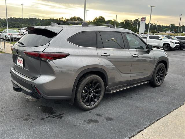 new 2025 Toyota Highlander car, priced at $48,814
