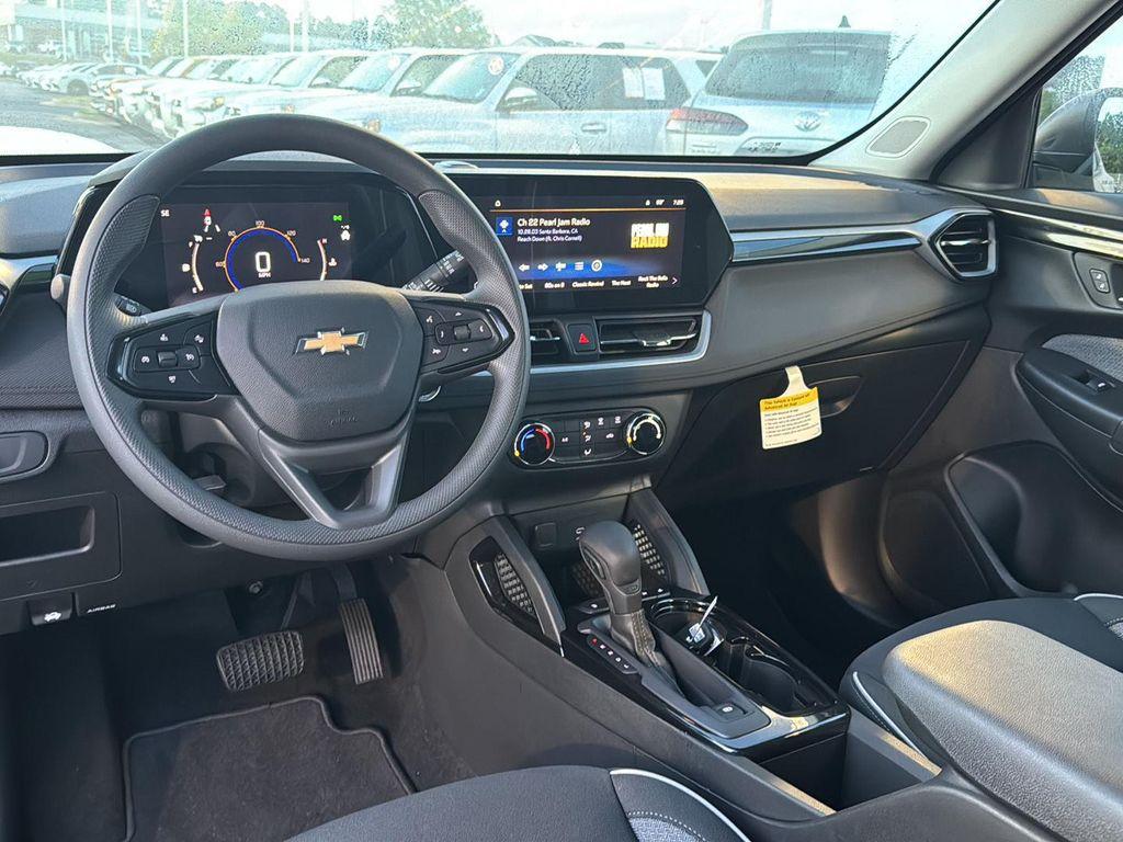 used 2026 Chevrolet TrailBlazer car, priced at $23,995