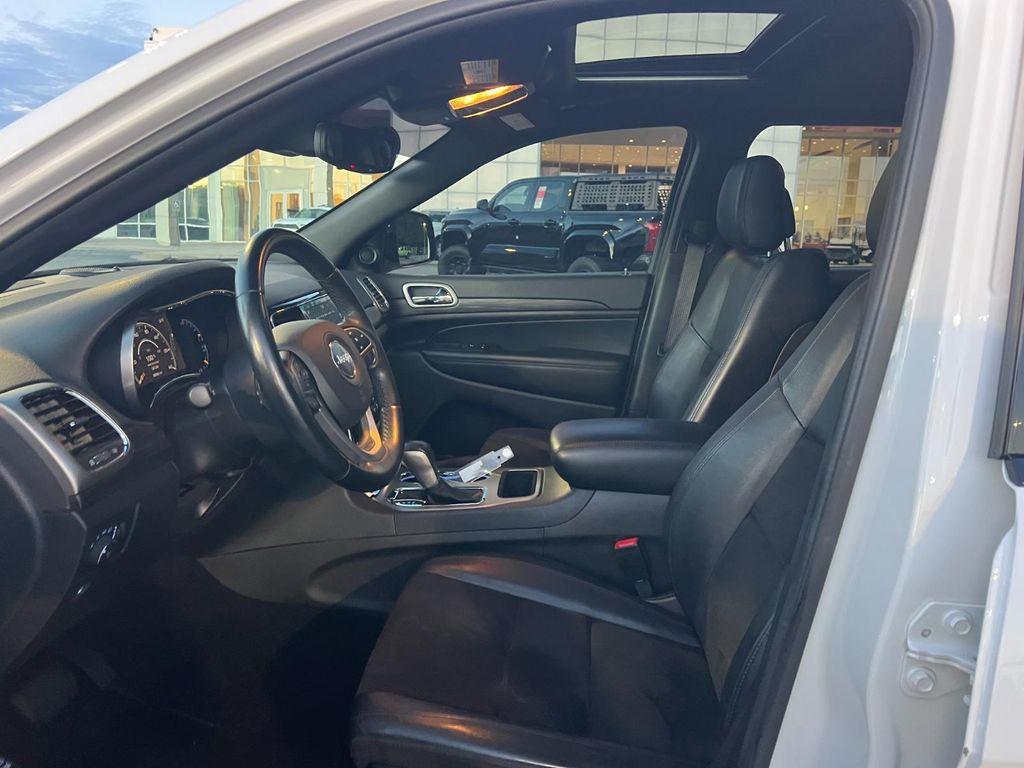 used 2021 Jeep Grand Cherokee car, priced at $20,999