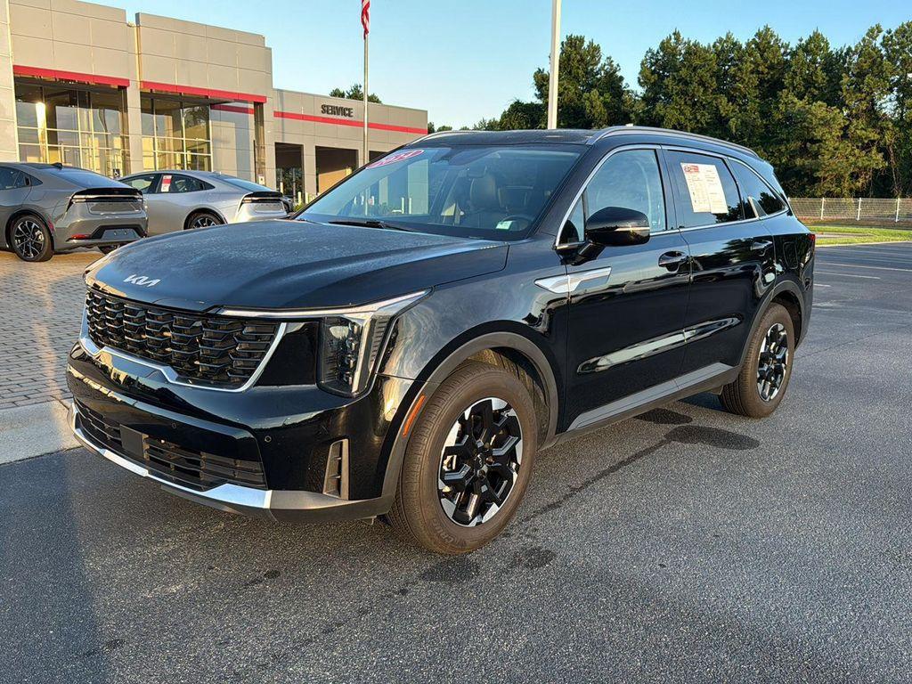 used 2024 Kia Sorento car, priced at $30,899
