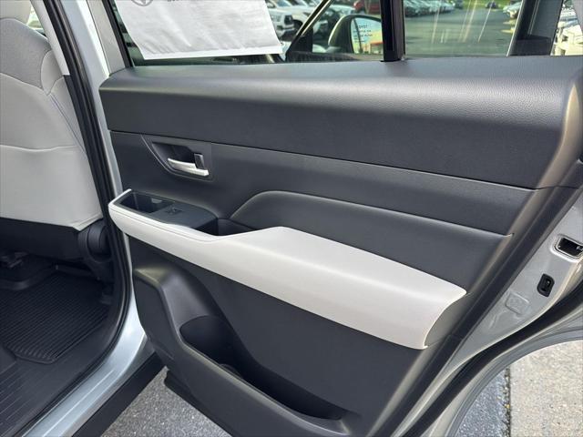 new 2025 Toyota Highlander car, priced at $45,263