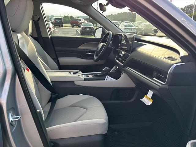 new 2025 Toyota Highlander car, priced at $45,263