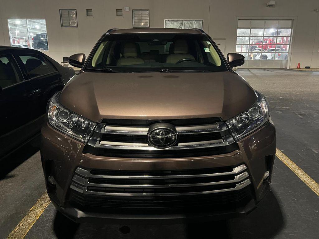 used 2017 Toyota Highlander car, priced at $24,999